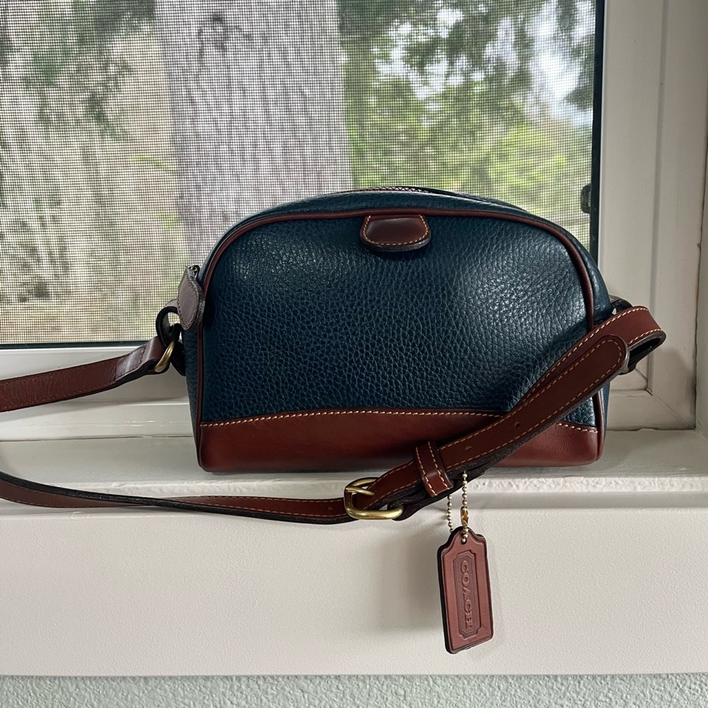 Vintage Coach Alexandria Zip from Sheridan Collection - All Weather Leather - Picture 2 of 16